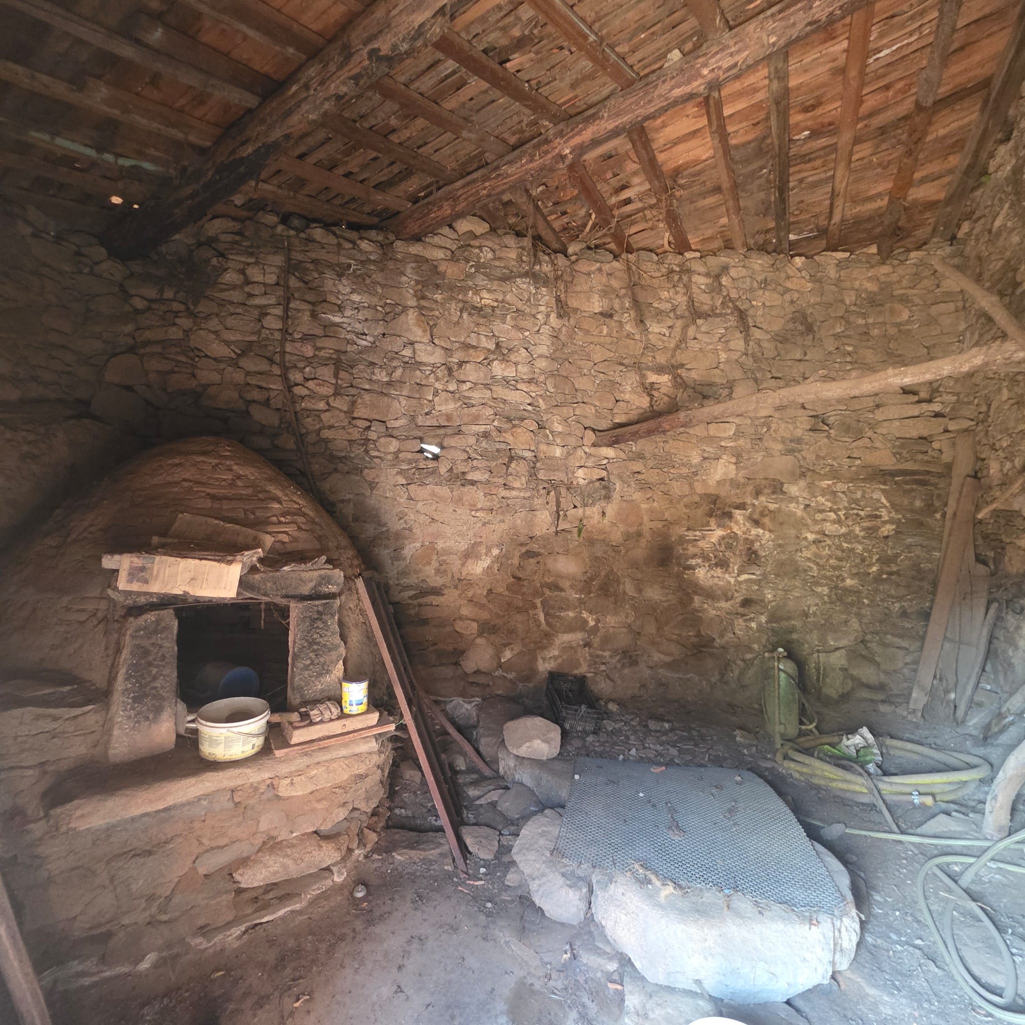 Casa rural con encanto para rehabilitar
